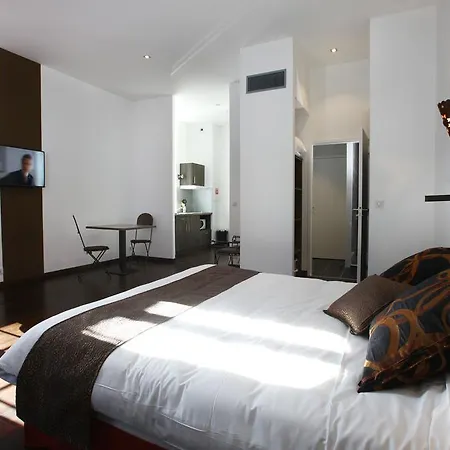 ホテル Domaine De L'esperon 3*