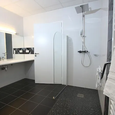 Domaine De L'esperon Otel 3*