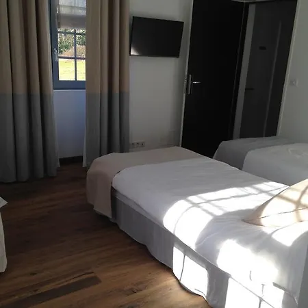 Domaine De L'esperon מלון 3*