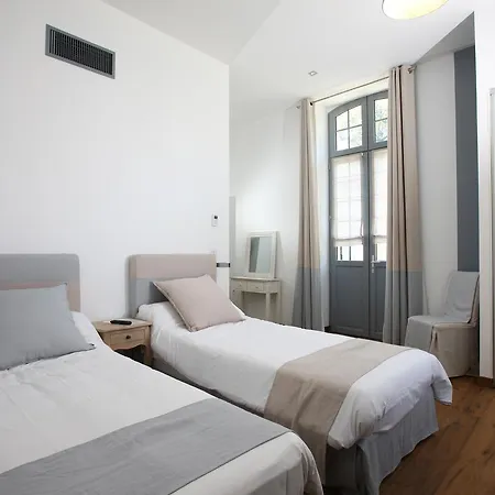 Domaine De L'esperon Otel 3*