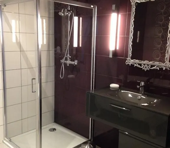 Domaine De L'esperon 3*