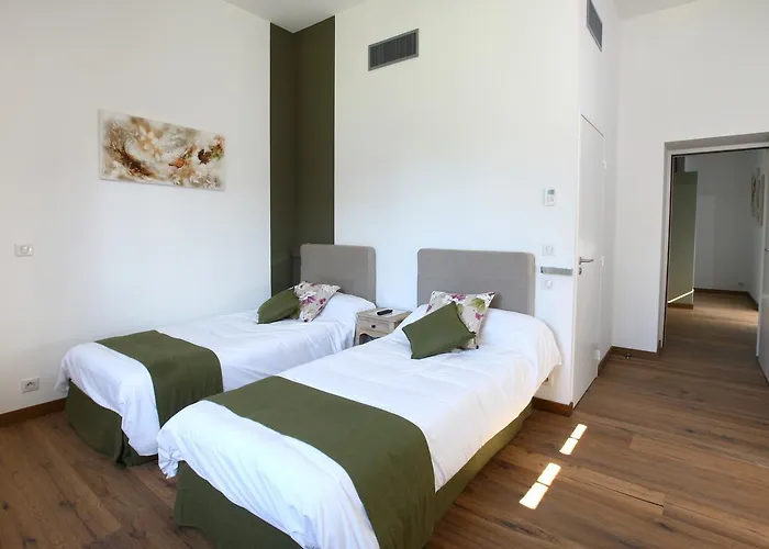 Domaine De L'esperon Hotel