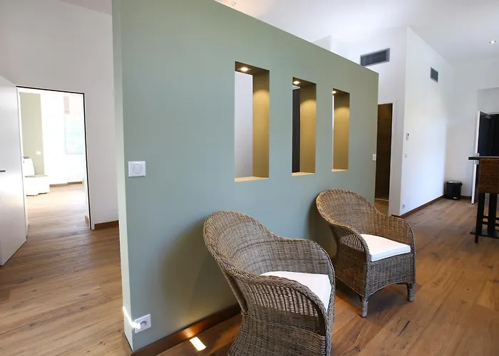 Domaine De L'esperon Hotel 3*