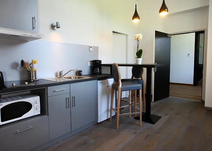 Hotel Domaine De L'esperon 3*